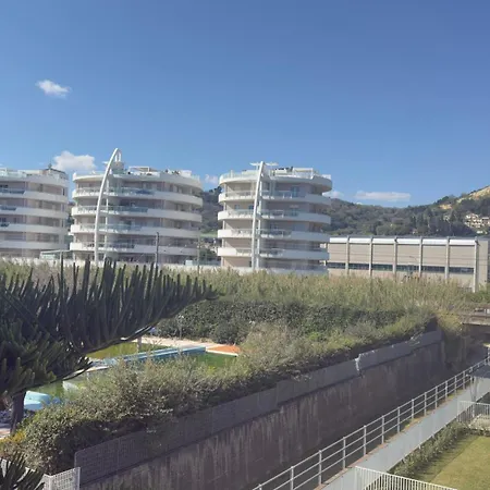 Casa Kirana Seaside *